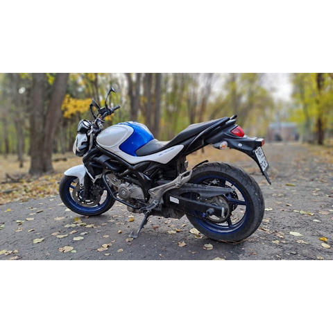Suzuki SFV 650 Gladius, 2015, 46 700 км